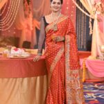 Priyanka Sarkar Instagram – Wearing @priyagopalbishoyiofficial …
@somnath_roy_photography
@makeupbysumanganguly
@moumitasani
@fashiondoctor_official