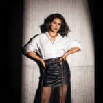 Priyanka Sarkar Instagram – …

@imsayandey 
@fashiondoctor_official 
@makeupbysumanganguly 
@moumitasani 
@abhireporting 
@bhaskar5100