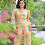 Priyanka Sarkar Instagram - Wearing @qwomanindia @somnath_roy_photography @fashiondoctor_official @makeupbysumanganguly @moumitasani