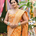 Priyanka Sarkar Instagram - Wearing @priyagopalbishoyiofficial ... @somnath_roy_photography @fashiondoctor_official @makeupbysumanganguly @moumitasani