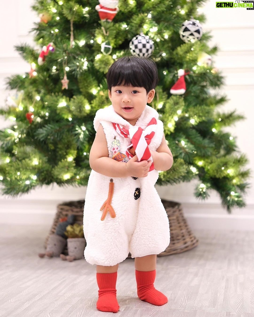 Puttichai Kasetsin Instagram - จะหมดวันแล้วเพิ่งมีเวลาลงคร้าบบบ 😆 Merry Christmas นะครับทุกคน ขอให้ความสุข Happy ยาวๆไปถึงวันหยุดปีใหม่เลยนะครับ