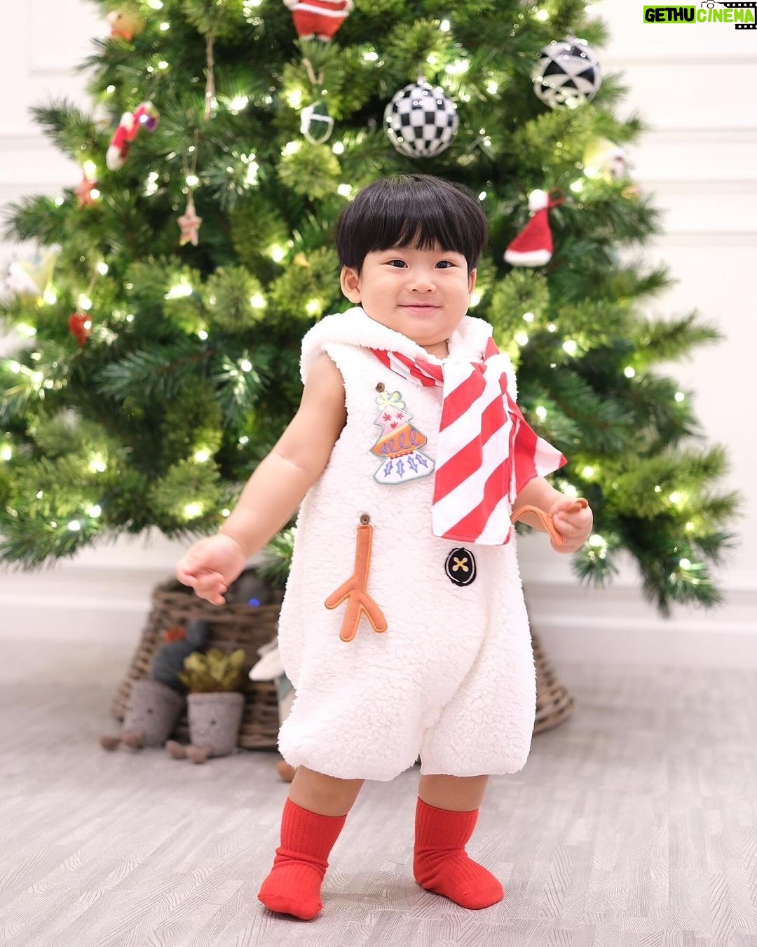 Puttichai Kasetsin Instagram - จะหมดวันแล้วเพิ่งมีเวลาลงคร้าบบบ 😆 Merry Christmas นะครับทุกคน ขอให้ความสุข Happy ยาวๆไปถึงวันหยุดปีใหม่เลยนะครับ