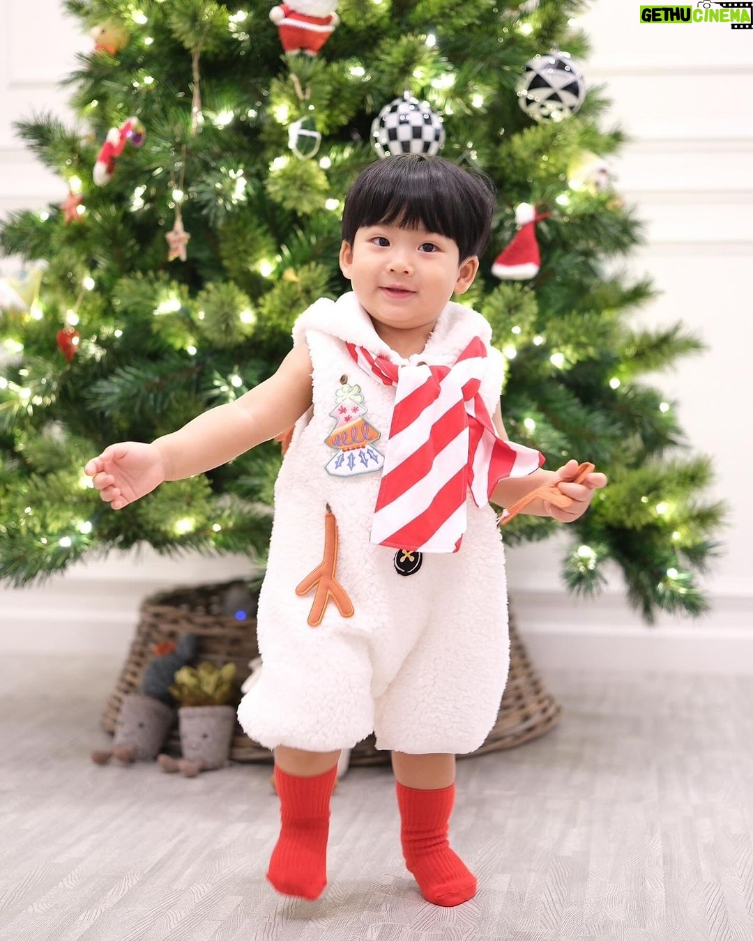 Puttichai Kasetsin Instagram - จะหมดวันแล้วเพิ่งมีเวลาลงคร้าบบบ 😆 Merry Christmas นะครับทุกคน ขอให้ความสุข Happy ยาวๆไปถึงวันหยุดปีใหม่เลยนะครับ
