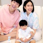 Puttichai Kasetsin Instagram – Always Happy ครับ 😆🩵✨

ทุกวันก่อนทำกิจกรรม ขาดไม่ได้เลยที่แม่ต้องบำรุงผิวให้น้องพีร์เจ  เตรียมผิวให้ชุ่มชื้น พร้อมกลิ่นหอม
น่ารักอารมณ์ดี พร้อมไปลุยทุกกิจกรรม ด้วย ดีนี่ ออร์แกนิค ออลเวย์ส แฮปปี้ เบบี้โลชั่น ที่มาพร้อม
Emoti Tech เทคโนโลยีกลิ่นหอมที่ช่วยให้เบบี้อารมณ์ดี : ตัวช่วยที่แม่วางใจ บำรุงผิวต้าวพีร์เจให้เนียน
นุ่ม หอมน่ารักอารมณ์ดีทั้งวัน 😄🫰🏼
#DneeThailand #DneeSmileBooster #บูสต์รอยยิ้มได้ทั้งบ้าน