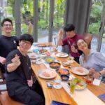 Puttichai Kasetsin Instagram – ร้านนี้ ใช้คำว่า “อร่อยมาก” ได้เปลืองมากกก 😋😋
เริน @rern.bangkok อร่อยทุกเมนูจริงๆคับ ชอบมากกก สำรับอาหารไทยปักษ์ใต้ ในแบบ Fine-Dining อยากให้ลอง ลองแล้วลองอีกแน่ๆ ❤️