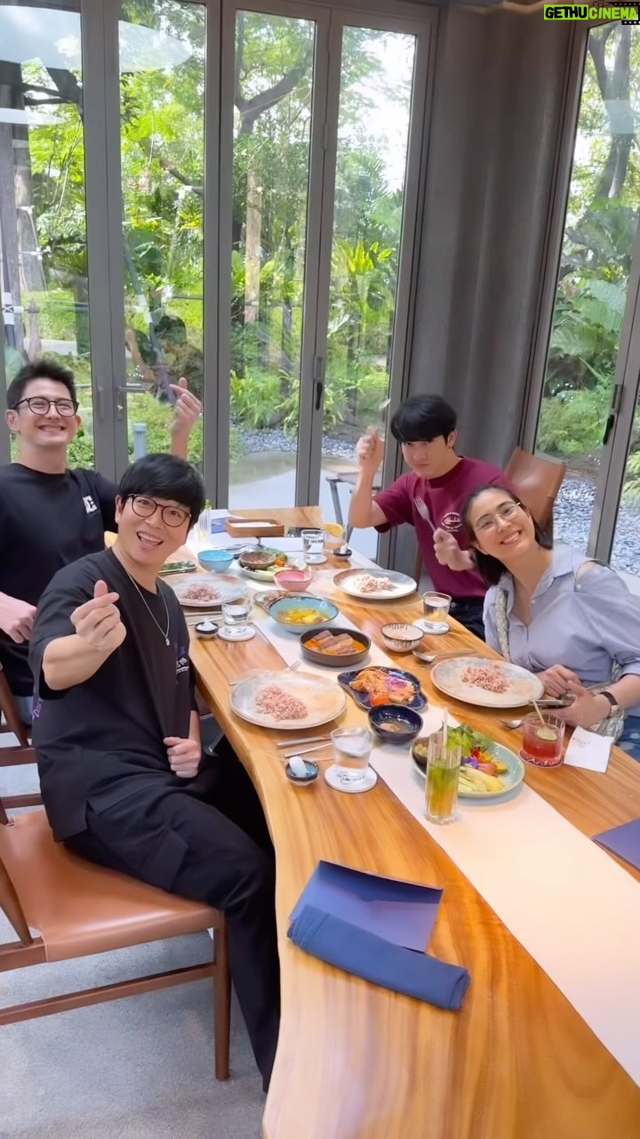 Puttichai Kasetsin Instagram - ร้านนี้ ใช้คำว่า “อร่อยมาก” ได้เปลืองมากกก 😋😋 เริน @rern.bangkok อร่อยทุกเมนูจริงๆคับ ชอบมากกก สำรับอาหารไทยปักษ์ใต้ ในแบบ Fine-Dining อยากให้ลอง ลองแล้วลองอีกแน่ๆ ❤️