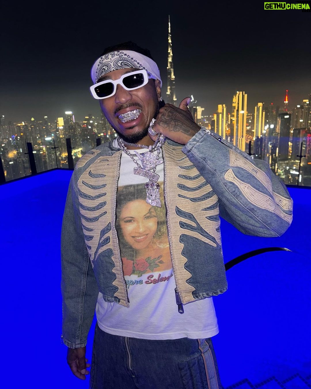 Quavo Instagram - TALLEST building TALLEST Ts 🚀🤲🏾⚠️ Him a thon!