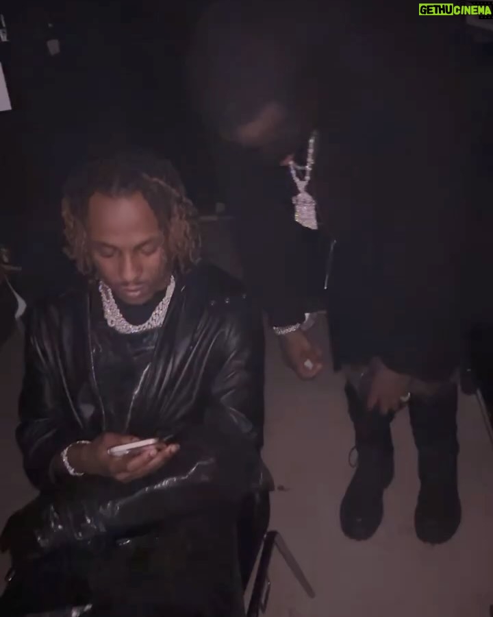 Quavo Instagram - Want me to show u how to make it to the top nigga should’ve met me at the bottom ⚠️