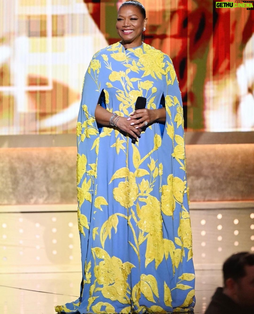Queen Latifah Instagram - What a night to celebrate! Thank you @naacpimageawards and to the whole team who created this magical event 🫶🏽 Musical Director: @adamblackstone Creative Director: #eboninichols Hair: @hairbyiasia Makeup: @iamsamfine Stylist: @jasonrembert Wardrobe: @iamhdiddy
