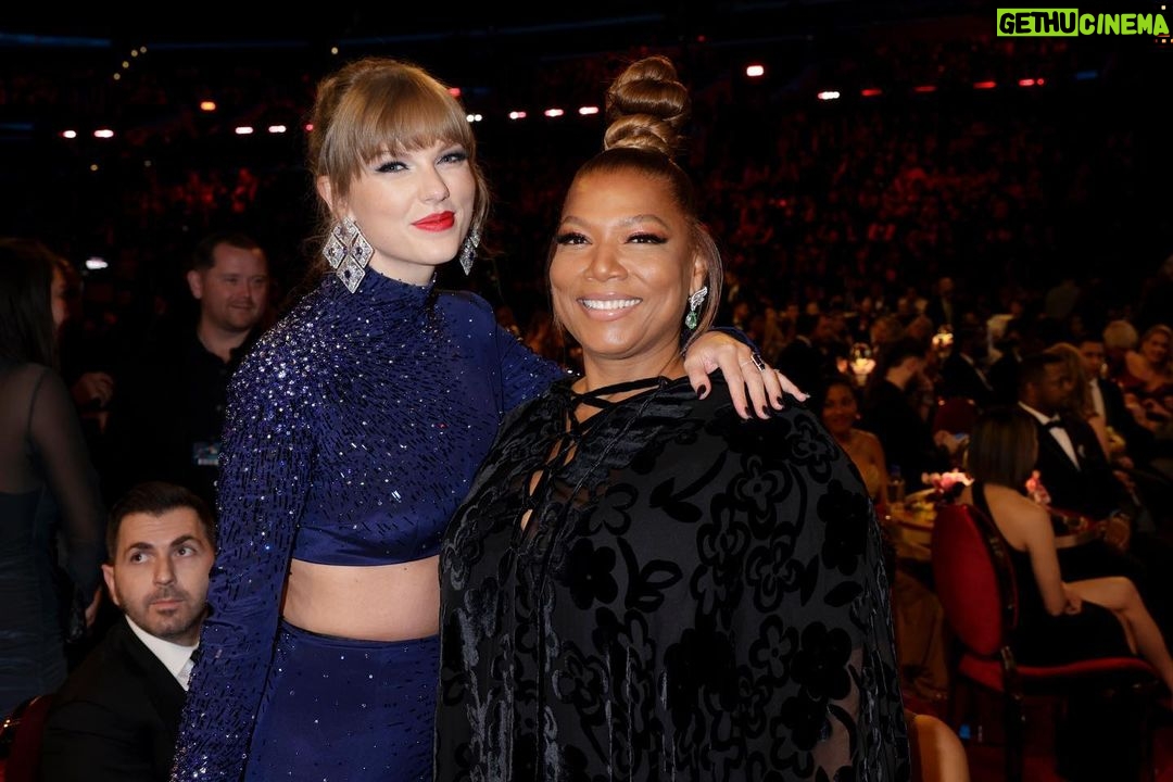 Queen Latifah Instagram - CELEBRATING 50 years of Hip-Hop at the #GRAMMYs last night 🙌🏽🙌🏽🎤🔥🔥🔥