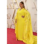 Queen Latifah Instagram - 💛✌🏽#Oscars . MUA @iamsamfine Hair #IasiaMerriweather Styled by @jasonrembert Custom @pamellaroland Market Assist @iamhdiddy Earrings @chopard Ring @repossi Footwear @stuartweitzman Clutch @rogervivier Alterations @matthewreisman