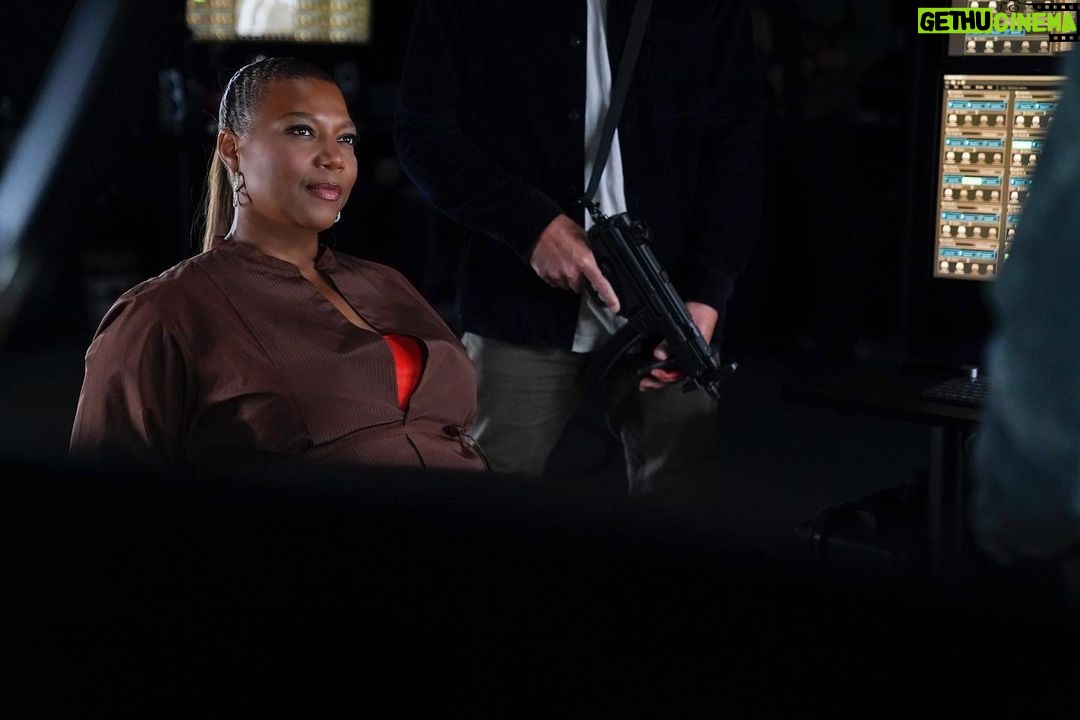 Queen Latifah Instagram - Weβre back tomorrow night! #TheEqualizer π₯π₯π₯π₯π₯