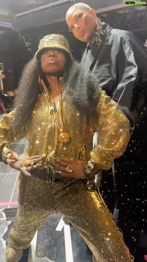 Queen Latifah Instagram - So proud to know and love this rock βnβ roll, Hall of Famer! @missymisdemeanorelliott! π₯πβ€οΈπΆπ«Άπ½ Thank you for clearing the way for artists to truly bring their vision to life!!!!