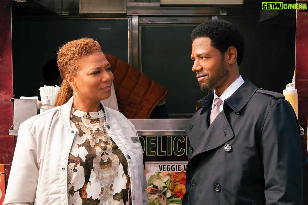 Queen Latifah Instagram - Today is daylight savings so remember to reset your clocks before tonight’s new episode of #TheEqualizer ❤️⏰