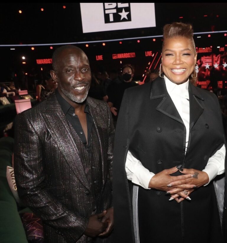 Queen Latifah Instagram - 😭😭😭😭😭😭😭🙏🏽🙏🏽🙏🏽🙏🏽🙏🏽🙏🏽🙏🏽🙏🏽. When I walked in this room and saw You…for a moment the world went away and it was just Mike and D. Me and You my friend who knows me like no other and vice versa. Only We know the Ish we got into as teenagers while still Daring to be Great in Life! God Bless our Praying Mothers who would Never accept us being less than they knew God meant for us to be! Your Heart has always been So Big. Thank you for sharing it with so many. The world will miss your talent, but I will miss your silly laugh! I Love You Mike and I will Always be proud of you. ❤️D