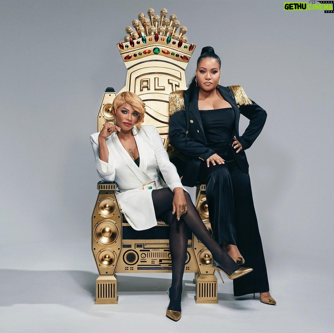 Queen Latifah Instagram - Oooh baby, baby 🎶 You’ve heard their music, now it’s time to watch their story! #SaltNPepaMovie premieres tomorrow, January 23rd at 8/7c on @Lifetimetv! ✨ @lailaodom @ggtownson @daonlysalt @darealpepa 📸: @sophyholland