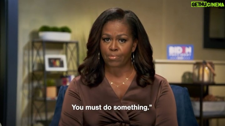Queen Latifah Instagram - Beautiful speech by @michelleobama at last night’s #DNC 👑 #dosomething #vote • Repost from @michelleobama