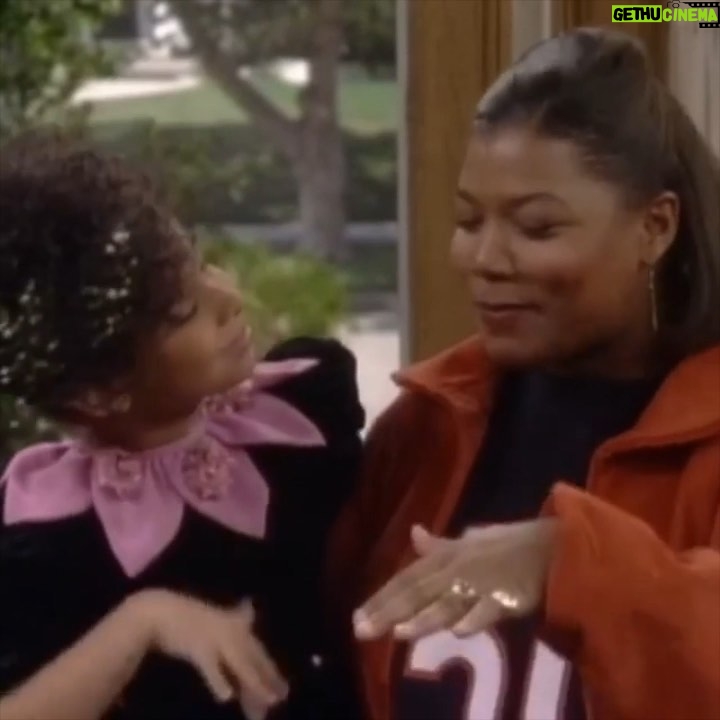 Queen Latifah Instagram - #tbt to that time I guest starred on Hangin’ with Mr. Cooper @ravensymone @therealmarkcurry #JustAnotherDay
