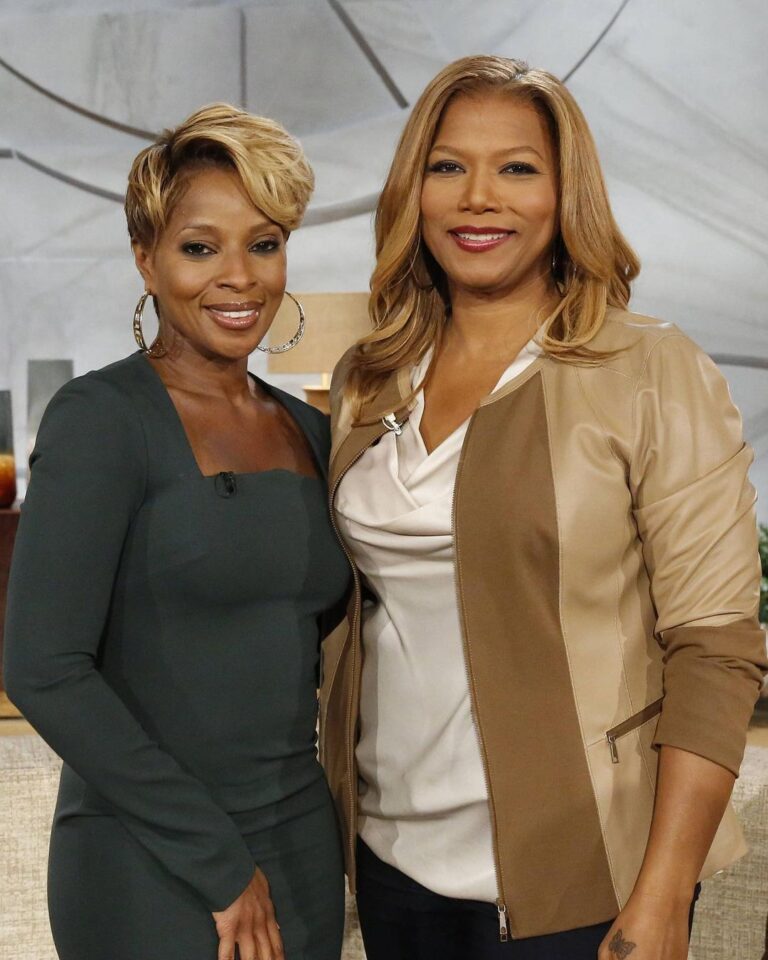 Queen Latifah Instagram - Happy birthday to my beautiful and talented sista @therealmaryjblige! Luv you and have the best day 🎂🙌🏾❤️🔥🎉👑 #capricornseason