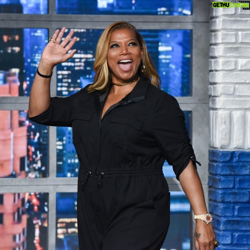 Queen Latifah Instagram - Hey! Guess who is on @colbertlateshow tonight?!