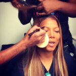 Queen Latifah Instagram – Multitasking with @iamsamfine and @kimblehaircare #glam #behindthescenes