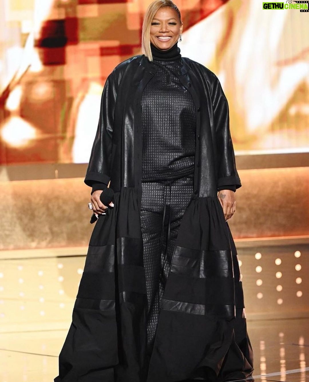 Queen Latifah Instagram - What a night to celebrate! Thank you @naacpimageawards and to the whole team who created this magical event 🫶🏽 Musical Director: @adamblackstone Creative Director: #eboninichols Hair: @hairbyiasia Makeup: @iamsamfine Stylist: @jasonrembert Wardrobe: @iamhdiddy