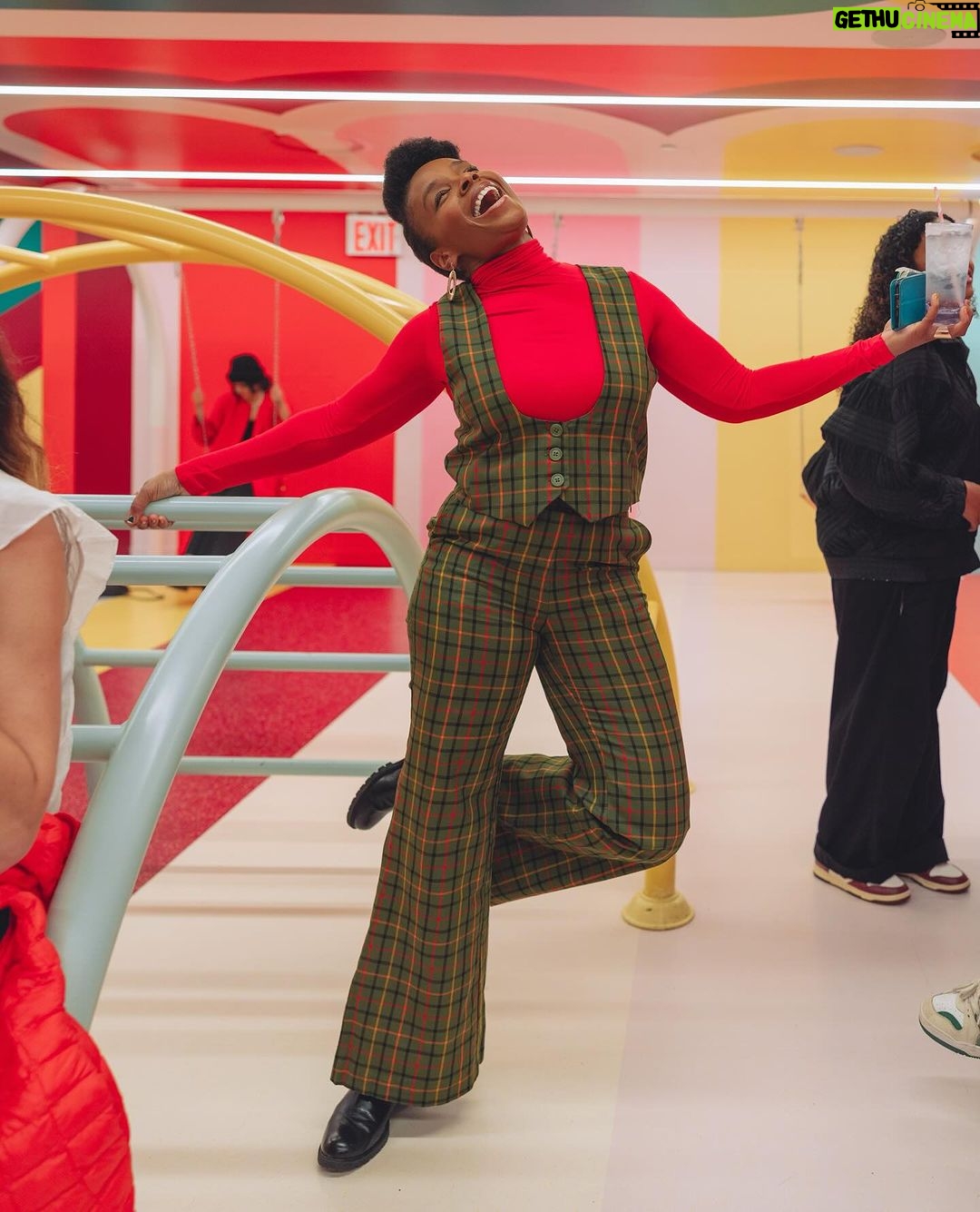 Questlove Instagram - GMNGHT5 (XMAS @museumoficecream) starring @therongcathy as the wrangler & punchline @christian_germoso as the eye 📸 Thank you @museumoficecream