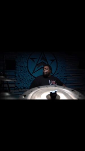 Questlove Instagram - The world lost a legend today. Husband, father, producers music director, leader drumgod & just a Cotdamn BEAST in Aaron Spears.

You’ve seen Aaron drum prolly 5-10 times in your life if you attend concerts & sometimes without knowing. That’s how much in demand his services were (@arianagrande @britneyspears @ladygaga @mileycyrus @backstreetboys @therealmarymary @adamlambert @chakakhan @jordinsparks @usher ……man the list is endless.

Condolences to his wife, family, community and all who loved him and were given joy through his musical contributions 

This is devastating.

Thank you @aspears 🕊️🕊️ 🙏🏾🙏🏾 rest in melody brother.