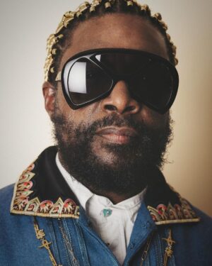 Questlove Instagram - Sun Ra & Annie Lennox (@lauraxdesiree) receive a peacock’s invite to a Halloween party 

Thanks Heidi Klum

Photographed by @christian_germoso
Styling @kahlihaslam 
Hair @elliott_brian

Cape @bode
Shirt, Custom Shoes, Accessories @l_enchanteur 
Pant @anicetestyle
Style assist @jovrnee