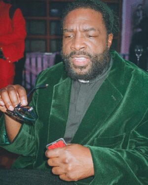 Questlove Instagram - Last Clue-O-Ween (scroll 5)

@cheetos 
@balvenieus
@morgensternsnyc
@ghettogastro
@fevertree_usa

📸 @christian_germoso 
Production @micasa.nyc
Chief Party Officer @therongcathy