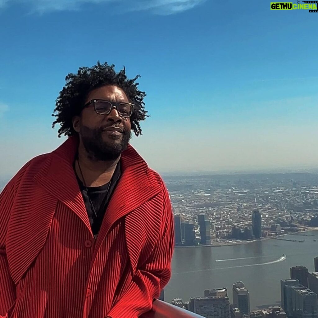 Questlove Instagram - My morning routine: -gratitude -breath work -stretching -affirmations -check on my 3 Wordle groups The obsession is skrong. Friday the 15th marks the 1000th puzzle for #Wordle Wonder if they’ll pull some rouge word like NANNY or DADDY Whatever the case they asked me to light the @empirestatebldg & I obliged in celebration (yellow/green lights) thank you @nytgames for the honor of celebrating this milestone with this meditative game. (& yeah I still wanna ring the generator’s neck for #Connections puzzle two weeks ago but….it’s all love)