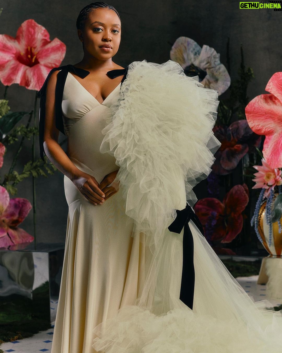 Quinta Brunson Instagram - Elated to be part of The Rodarte Spring / Summer 2024 Portrait Series Designed by @kateandlauramulleavy Photography by: @dritch Styled by: @shirleykurata and @ashleyfurnival Hair by: @tiago_goya Makeup by: @u.z.o for @narsissist Manicures by: @MTMorganTaylor Production Design by: @adamandtinadesign Post Production: @phtsdr Production by: @blondprodn Executive Production by: @nicoleprokes Production Coordinator by: @amandamescudi Production by: @h.ladyyy Shot at Primo Studio @primostudiosla #rodarte