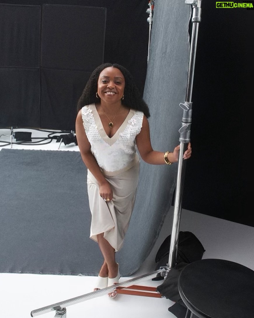 Quinta Brunson Instagram - I still remember my first @jcrew cashmere sweater—it was a hand-me-down from my big sister, and I wore it all the way from sixth grade until I graduated high school. I guess that’s what they mean by style for decades... Happy 40th anniversary, J.Crew! #injcrew #ad