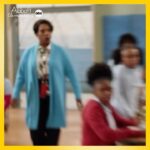 Quinta Brunson Instagram - Abbott Elementary is back tonight :)