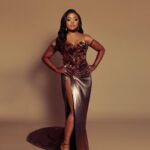 Quinta Brunson Instagram - Emmy’s ✨ in custom @dolcegabbana Jewelry: @jaredlehrjewelry Stylist: @BryonJavar Hair: @alexander_armand Makeup: @reneeloizmakeup Photography: @tyrenredd