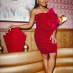 Quinta Brunson Instagram - 🥂party girl 🥂 for @cosmopolitan :)