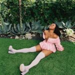 Quinta Brunson Instagram - Posting this pic because I just love it. 📸 @rosalineshahnavaz for @instylemagazine Styling : @bryonjavar