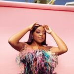 Quinta Brunson Instagram - Espys! Stylist: @bryonjavar Dress: @prabalgurung Shoes: @stuartweitzman Jewelry: @jaredlehrjewelry Photographer: @tyrenredd Hair: @alexander_armand Mua: @reneeloizmakeup