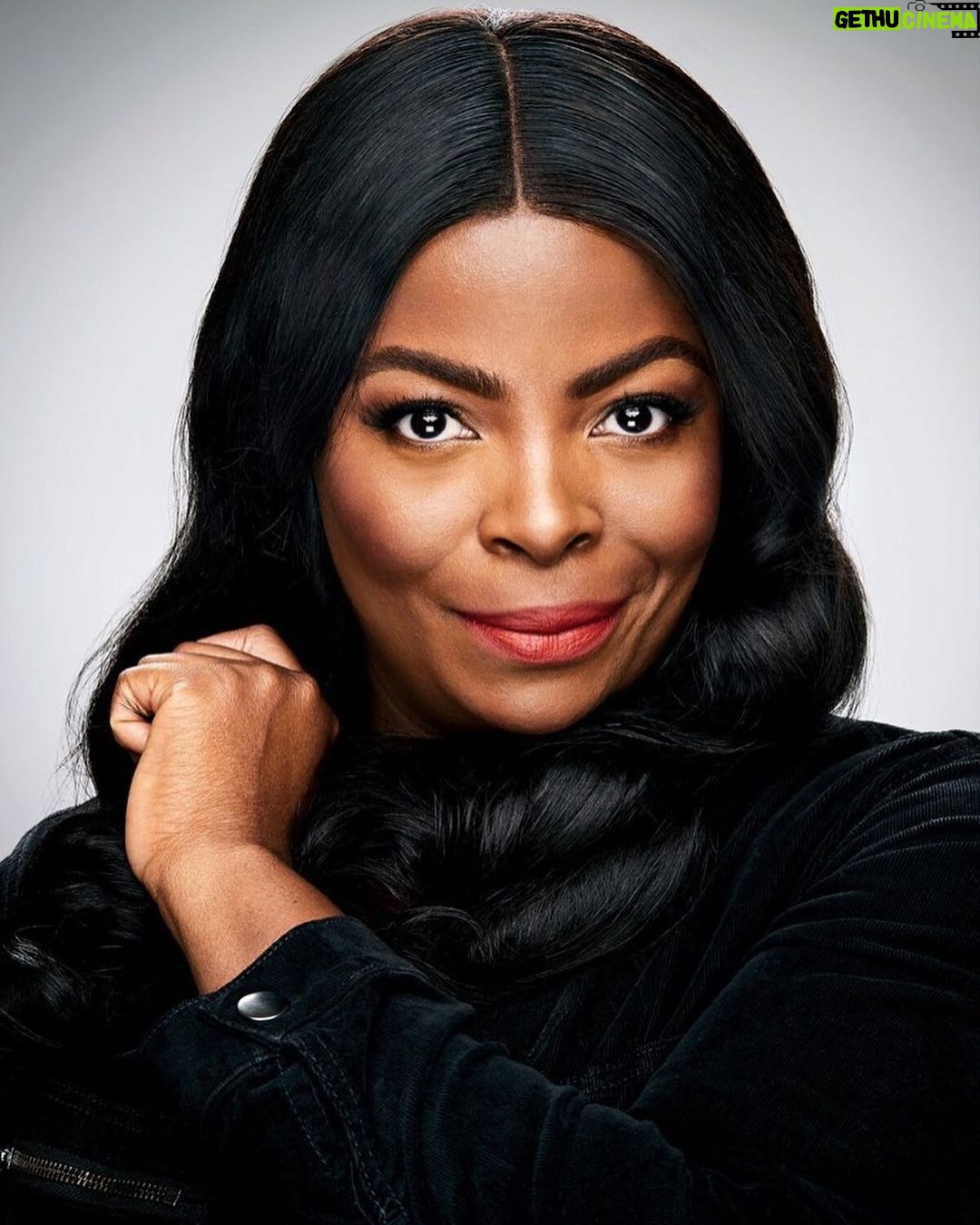 Quinta Brunson Instagram - The @abbottelemabc cast for @televisionacad magazine :)