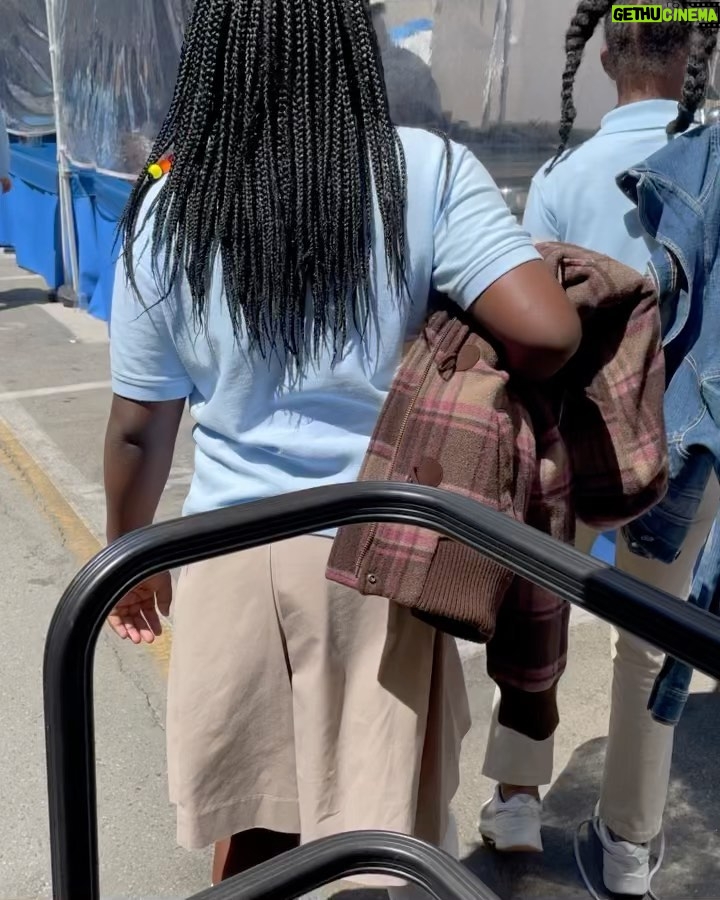 Quinta Brunson Instagram - Abbott Elementary is on hiatus 😞 to compensate, here’s my favorite video of my kids leaving for the day and not knowing that I’m an actress