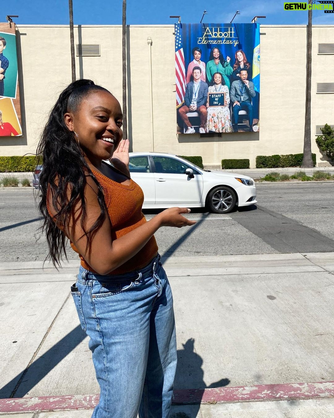 Quinta Brunson Instagram - Abbott Elementary is on the Warner Brothers studio Lot Front. Dream come true for a little shawty ❤️
