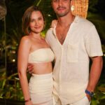 Rômulo Estrela Instagram – Feliz 2024! 🤍
Que seja um ano novo lindo pra gente 🙌

Obrigado pela noite especial @anacardierhotel 
E pelos registros @lucassakamotos 🤍 Atins – Lençóis Maranhenses
