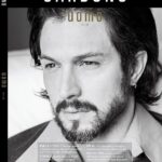 Rômulo Estrela Instagram - Romulo Estrela é capa da nova edição da revista Carbono Uomo! Em um número com conteúdo especial voltado à sustentabilidade, artes, negócios, literatura, turismo e outros assuntos relevantes da atualidade. Semana que vem nas bancas!