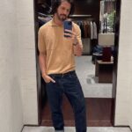 Rômulo Estrela Instagram – mais uma semana aqui em SP: estúdio, lançamento da trigésima edição da @lofficielhommesbr, presentes e carinho de fãs incríveis (@portalromuloestrela e @editsromuloe ❤️) e @simmone.souza com Rominho 😂🫶 São Paulo, Brazil