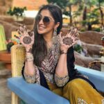 Raai Laxmi Instagram - Darker the shade ,Stronger the Love ❤️🧿 Happy Valentines Day 🌹❣️ Earrings : @minerali_store Hilton Salwa Beach Resort & Villas