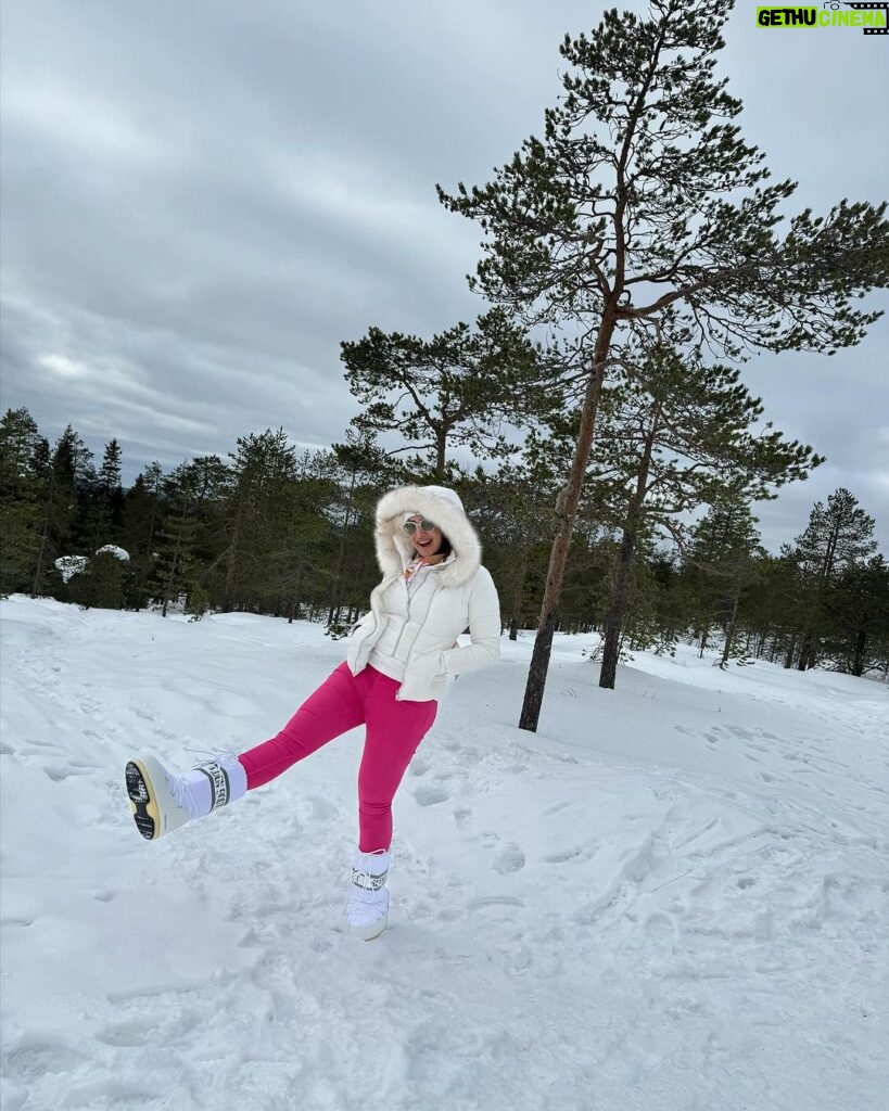Raai Laxmi Instagram - Paradise 💖🤍❄️🥶🧿 Lapland, Finland