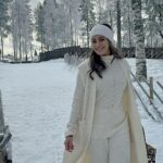 Raai Laxmi Instagram - Let it shine , let it shine , let it shine ✨ #MyHappyPlace 🧿🥶 #winterwonderland ❄️☃️🏂 Santa Claus Village