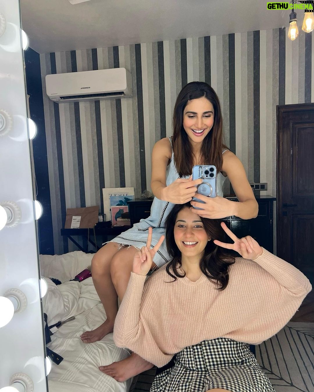 Raashi Khanna Instagram - This is what happens when you mix makeup tutorials with friendship and a camera. #nofilter