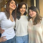 Raashi Khanna Instagram - Movie date with my girls and a विचित्र प्राणि @bodhayanroychaudhury 🍿 @_vaanikapoor_ @rabbeqaiqbal @makeupbyshefali.s ♥️