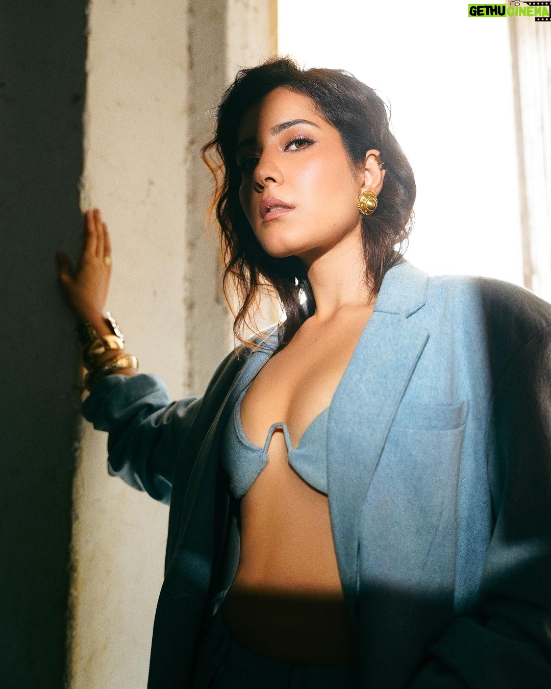 Raashi Khanna Instagram - Denim-fied 🩵🩵🩵